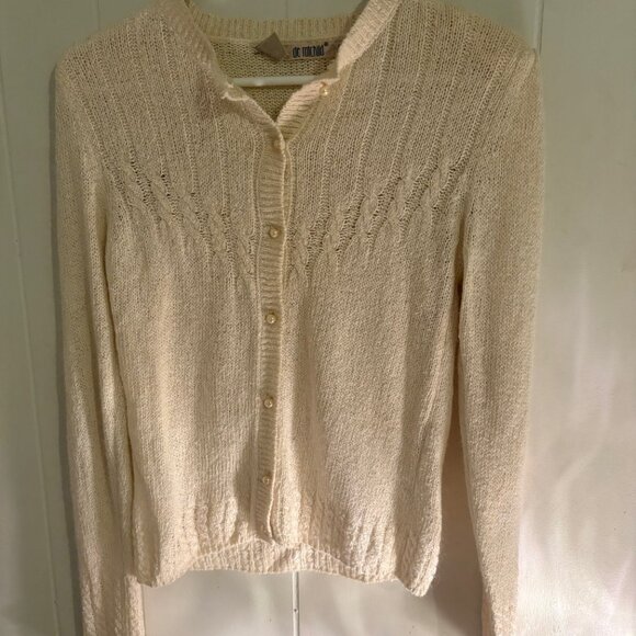 Vintage Cream Cable Knit Cardigan with Pearls - Picture 2 of 4